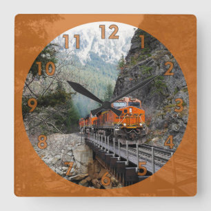 Motor mit Dieselmotor Quadratische Wanduhr