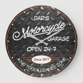 Motorcycle Garage Name Date Diamond Plate Image Große Wanduhr