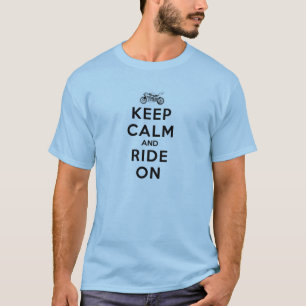 Motorrad-Gang behalten Ruhe und reiten an T-Shirt