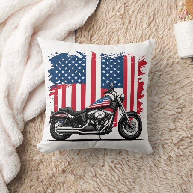 Motorrad mit amerikanischem Hintergrund Kissen (Decke)