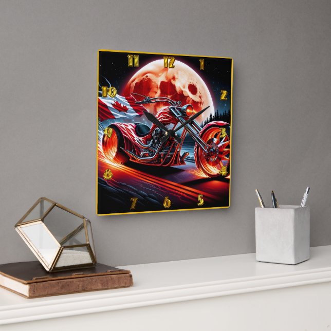 Motorrad mit kanadischer Flagge auf dem Mond Quadratische Wanduhr (Büro)