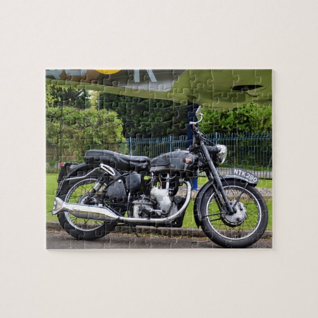 Motorrad und Spitfire (Horizontal)