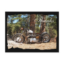 Motorradfahrer dank Postkarte