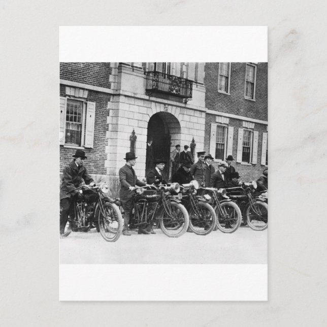 Motorradplatz, Anfang der 20er Jahre Postkarte (Vorderseite)