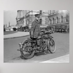 Motorradpolizist, 1924. Altes Foto Poster