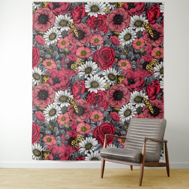Motten auf der Blume mischen in Rot und Grau Wandteppich (Beispiel)