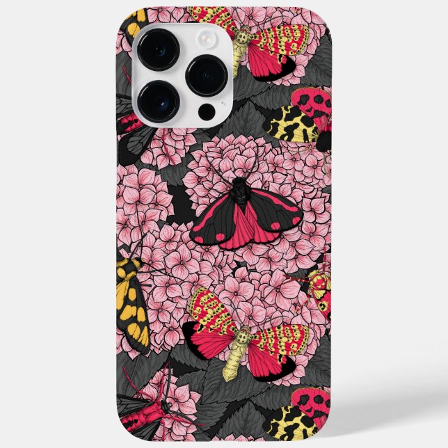 Motten auf rosa Hydrangea Case-Mate iPhone 14 Pro Max Hülle (Rückseite)