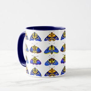Motten in blau, goldgelb und braun tasse