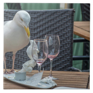 Mouette et verres à vin vue carreaux céramique
