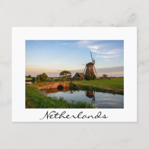 Moulin à vin à la campagne en Hollande carte blanc