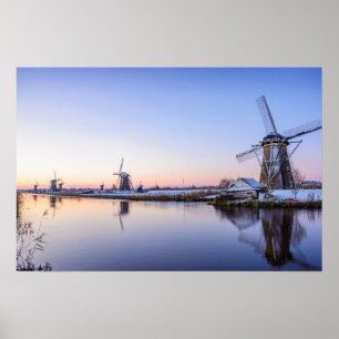 Moulins à vent au lever du soleil sur affiche holl