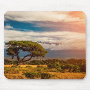 Mount Kilimanjaro   Amboseli, Kenia Mousepad