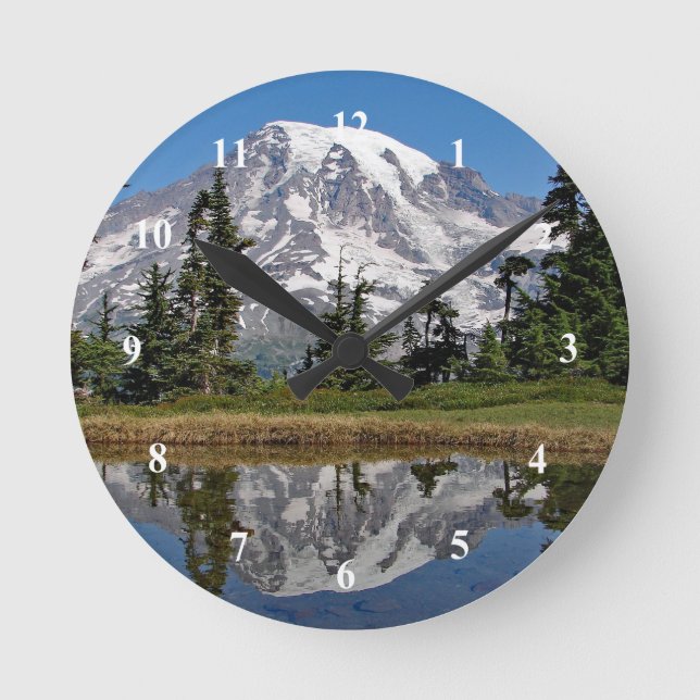 Mount Rainier 2 Clock Runde Wanduhr (Vorderseite)
