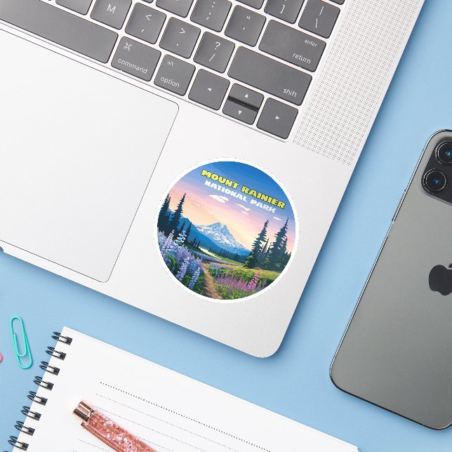 Mount Rainier Nationalpark Washington Retro Aufkleber (Laptop mit iPhone)