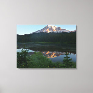 Mount Rainier reflektiert Sonnenaufgang II Leinwanddruck