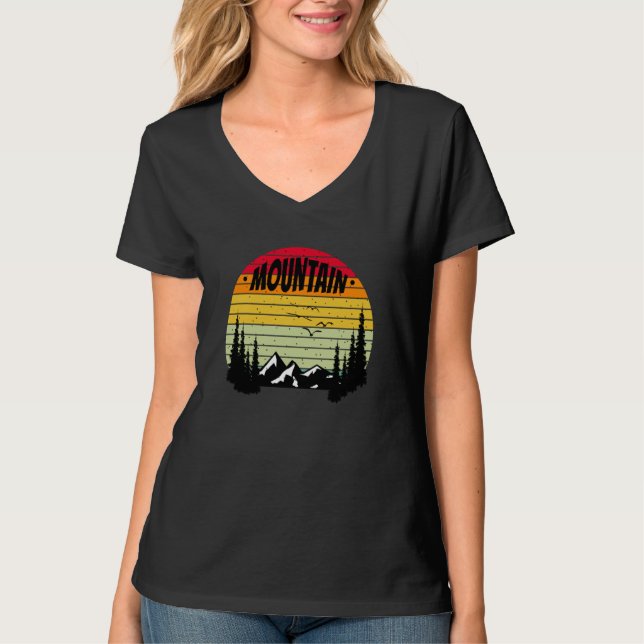 Mountain and Forest Scene Silhouette  52 T-Shirt (Vorderseite)