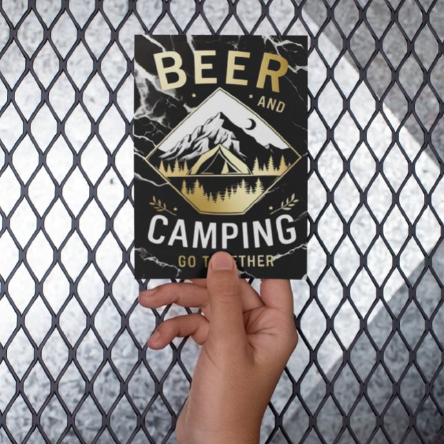 Mountain Camping & Beer Postkarte (Von Creator hochgeladen)