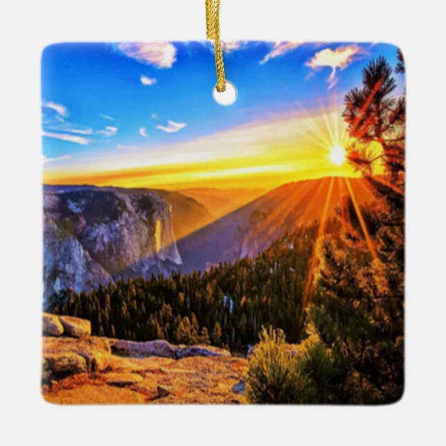 Mountain Sunrise Keramikornament (Vorderseite)