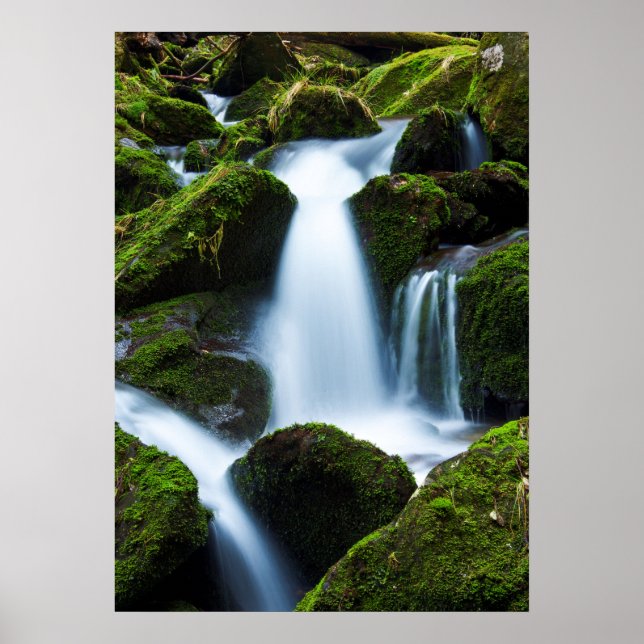 Mountain Waterfall Poster (Vorne)