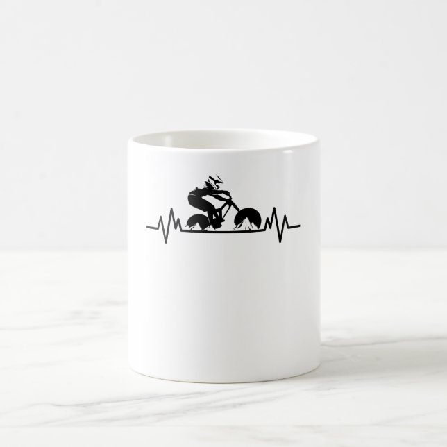 Mountainbike Downhill Herzschlag Fahrradverleih Kaffeetasse (Mittel)