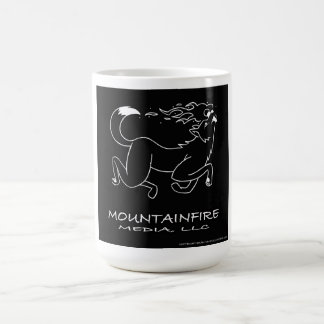 MountainFire Coyote blanc sur Mug Arrière - plan n