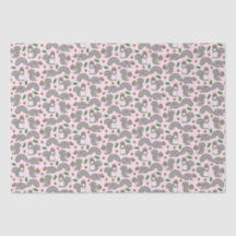 Écureuils gris sur papier de tissus roses