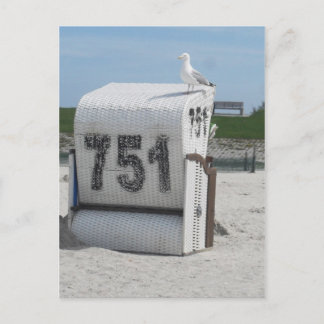 Möwe auf Strandkorb Postkarte
