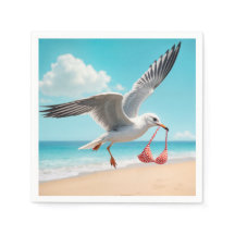 Möwe fliegt mit Bikini-Oberteil