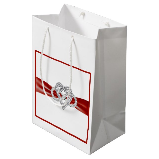 Moyen Rouge Ruban Infinity Heart Cadeau Sac (Devant Angle)