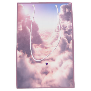 Moyen Vallée dans le sac cadeau des nuages
