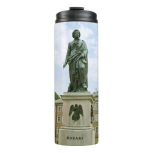 Mozart-Denkmal in Salzburg, Österreich Thermosbecher