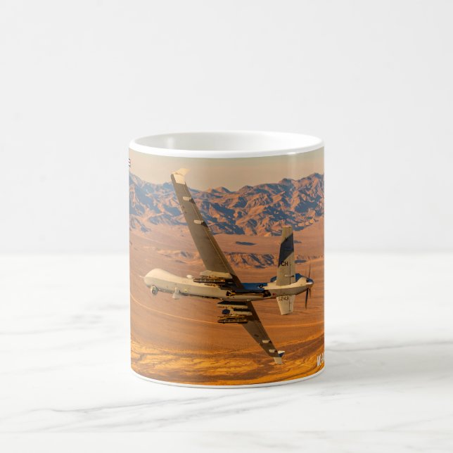 MQ-9A-SENSENMANN KAFFEETASSE (Mittel)