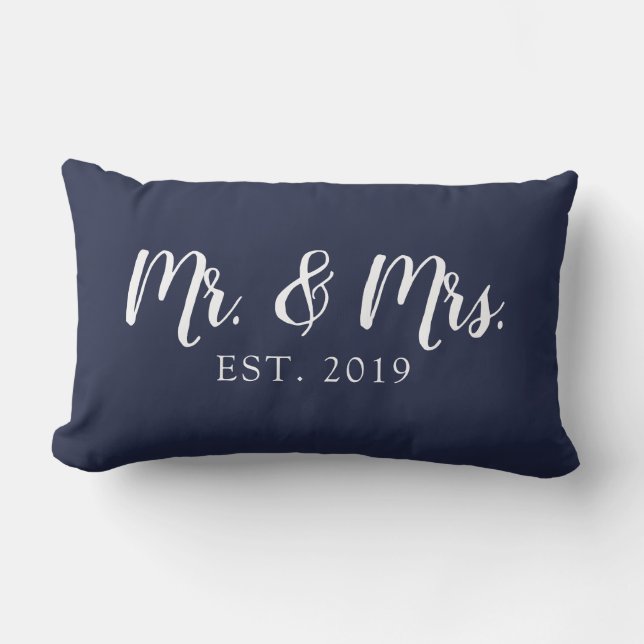 Mr. and Mrs. Script Established Wedding Pillow Lendenkissen (Vorderseite)