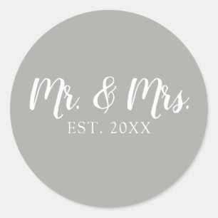 Mr. and Mrs. Script Established Wedding Runder Aufkleber