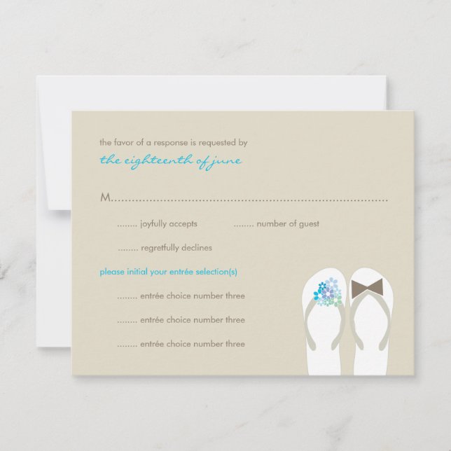 Mr & Mrs Blue Flip Flops Beach Wedding RSVP Card (Vorderseite)