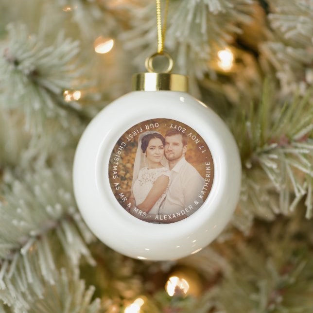 Mr & Mrs. First Christmas Circle Text Wedding Foto Keramik Kugel-Ornament (Baum)