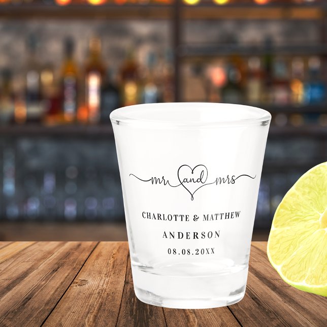 Mr mrs new-weds Hochzeitsfeier Schnapsglas (Von Creator hochgeladen)