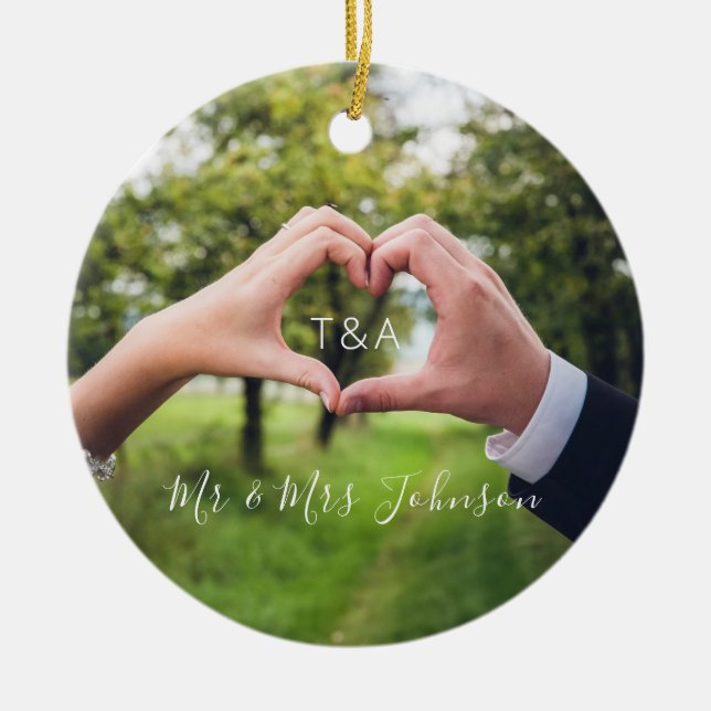 Mr & Mrs. Unser erstes Weihnachtsfest Foto Keramik Ornament (Vorne)