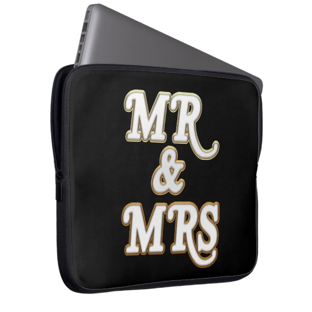 Mr. und Mrs. Protect Your Tech in Style Laptopschutzhülle (Vorne Rechts)