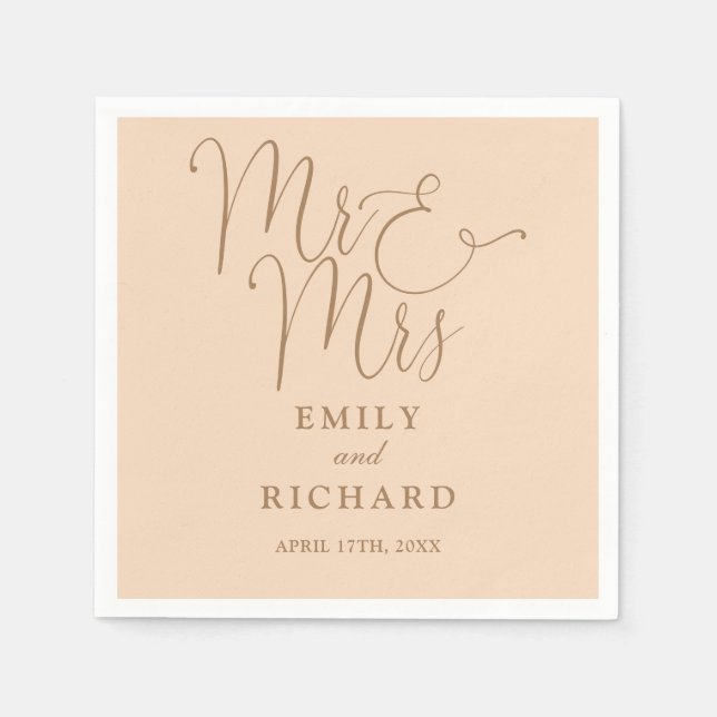 Mr. und Mrs. Script Elegant Soft Peach Wedding Serviette (Vorderseite)