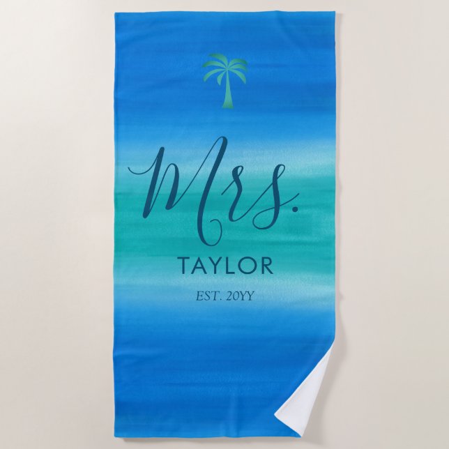 Mrs Beach Ombre Ocean Blue Green Wedding Geschenk Strandtuch (Vorderseite)