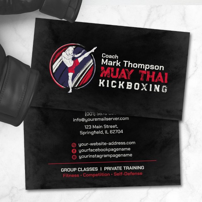 Muay Thai und Kickboxing Coach - Blue Red Business Visitenkarte (Von Creator hochgeladen)
