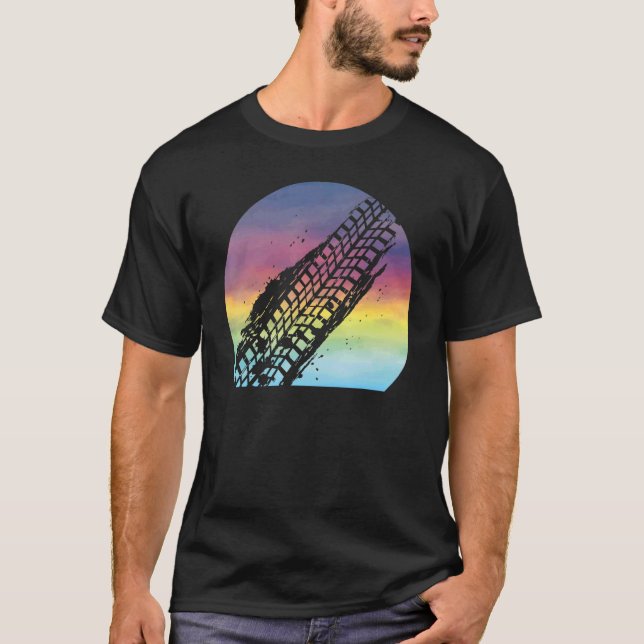 Mudding Retro Sunset Niedlich Mudding Tire Track A T-Shirt (Vorderseite)