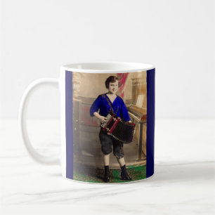Mug 1920 jeune accordéoniste RPPC