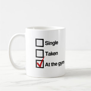 MUG À LA SALLE DE SPORT