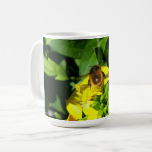 Mug Abeille sur Fleurs Jaunes