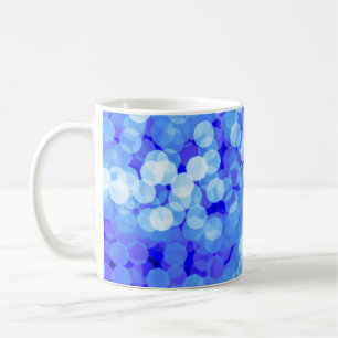 Mug Abstrait bleu clair bokeh. Bac bleu classique