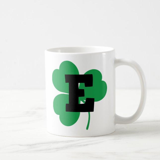 Mug Alphabet de la lettre E de St Patrick (Droite)