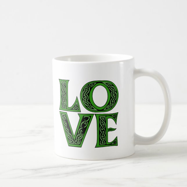 Mug Amour dans une police celtique irlandaise (Droite)