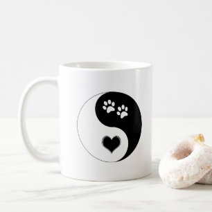 Mug Amoureux des chiens Yin Yang Cœur et empreintes de